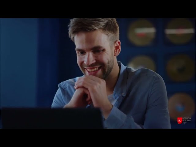 Learn Python in 60 Seconds - Your First Program (No Installation Needed)