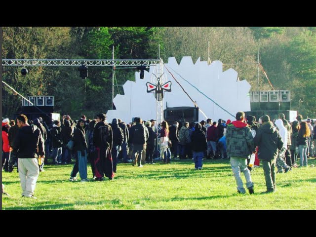 Radio Pirate : La Tambouille // Tribal Circus - 22.23/04/2016