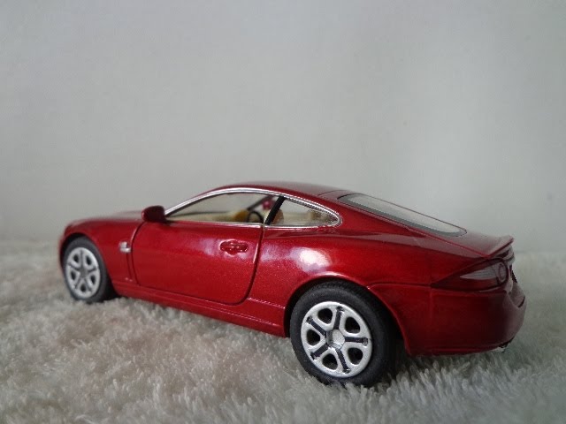 Jaguar XK Coupe - Scale 1/36