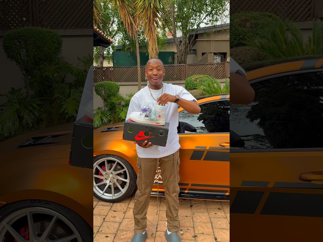 Happy 23rd birthday to me 🙌 #nathimsimanga #jordan #sneakers #carguy #birthday