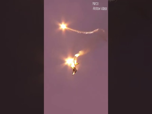 F-16 "Vrieske" Tumbling Stars