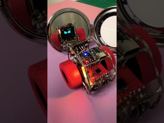 😁 MIRROR! He discovers his own reflection, Bob the Emo Robot Mo-Chain… #short