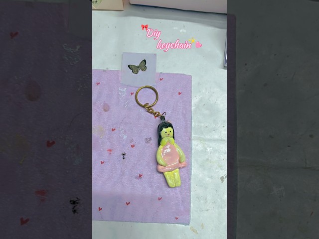 Diy keychain using clay | #shorts #craft #diy #diykeychain #craftideas #clay #craftee #shortsfeed