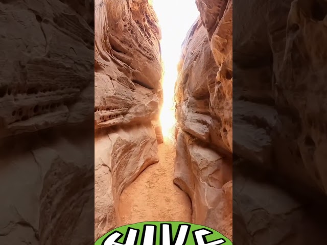White Domes Short at Valley of Fire State Park, NV (Hike 360° VR Video)