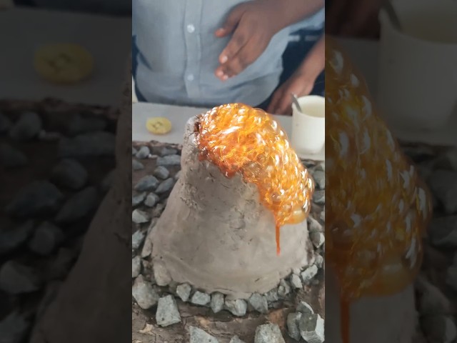 EPIC Volcano Eruption Model 🤯  🌋 | Easy School Project Science!  #shorts