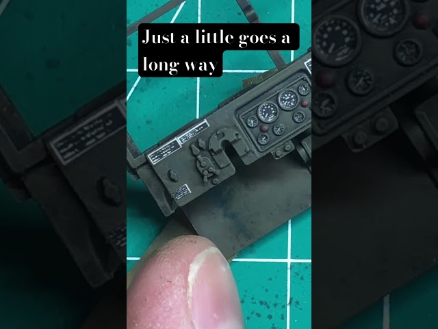 Using artist oils to add variation. #plasticmodel #scalemodel #scalemodels #diy