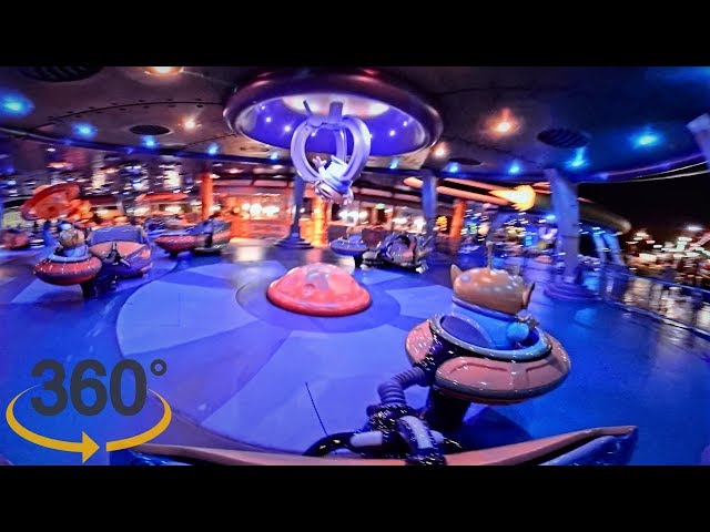 Alien Swirling Saucers 360 POV at night | Toy Story Land | THE CLAW! VR 4K/5K