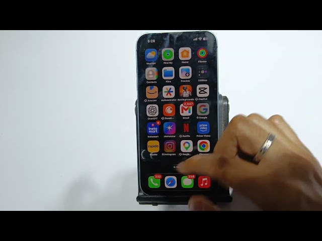 🤯 iPhone Me Apps & Websites BLOCK Kaise Kare? 🔒📱 Screen Time Se Kisi Bhi App Ko Restrict Karo!