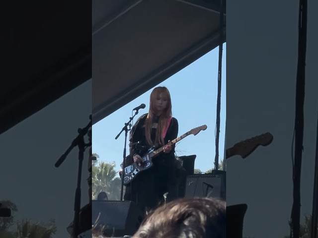 Why can’t you need me? Need me like I need you. #wisp #campfloggnaw #newmusic #livemusic #shoegaze
