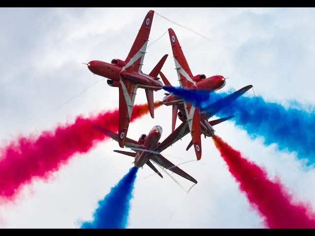 RIAT 2018 RAF Red Arrows Royal Air Force celebrates centenary (100RAF) with spectacular air show 4K