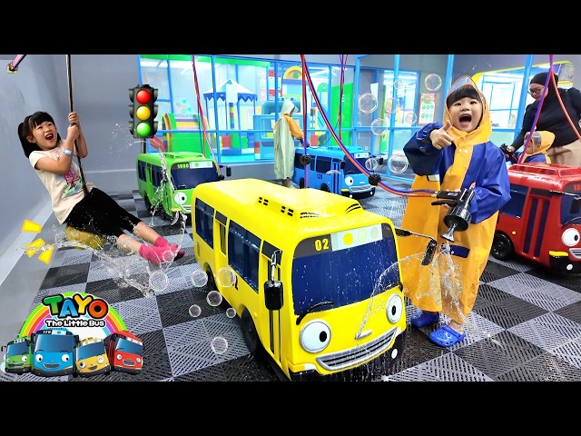 Playing Tayo Car Wash, Playing Ninja Outbound Swings - Toy Car Playground