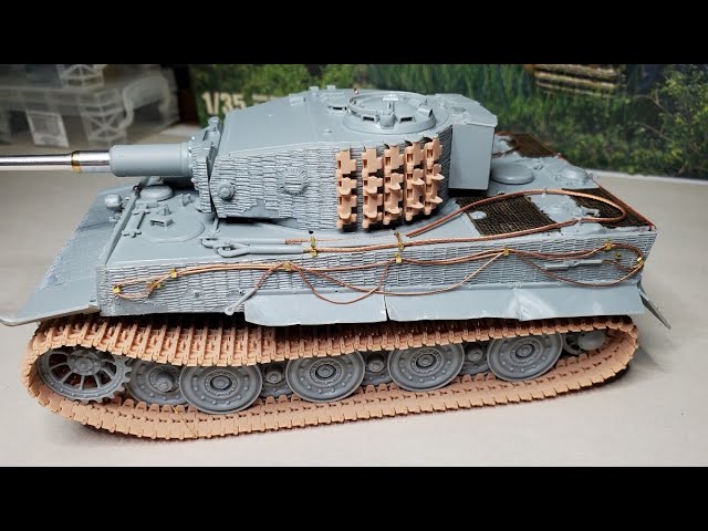 Das Werk Tiger I Late with Zimmerit Build Part 1: Construction. Poor Quality and Overpriced?