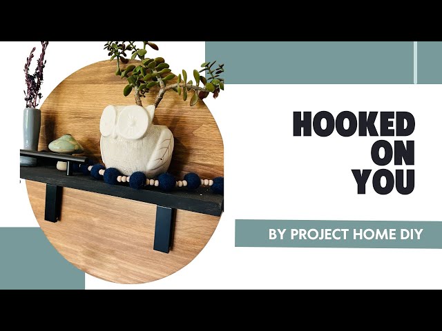 Hooked on You |  DIY Wood Round Wall Shelf w/ Black Metal Hooks