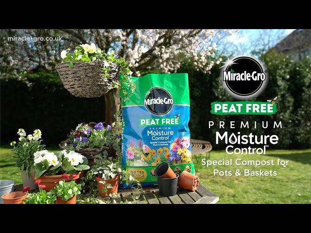 Miracle-Gro® Peat Free Moisture Control Compost | For Pots, Containers & Hanging Baskets