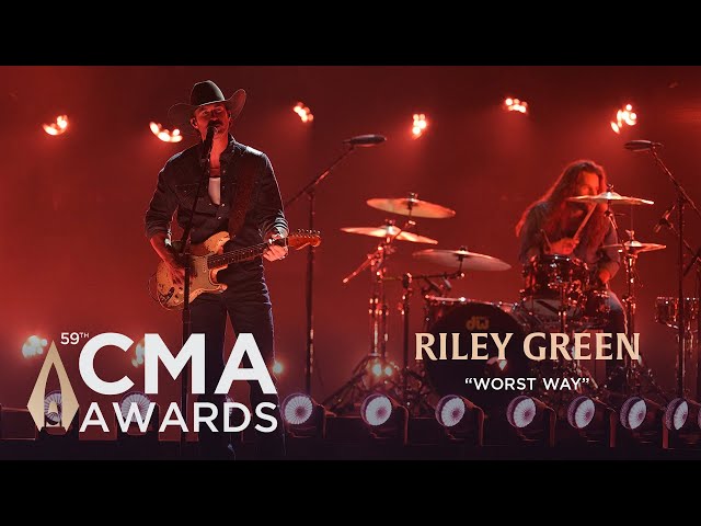Riley Green – “Worst Way” | Live at CMA Awards 2025