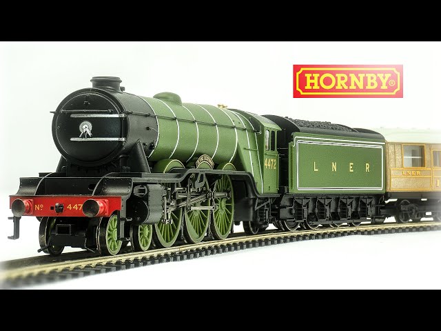 Hornby OO-Gauge The Flying Scotsman Electric Model Train Set Unboxing