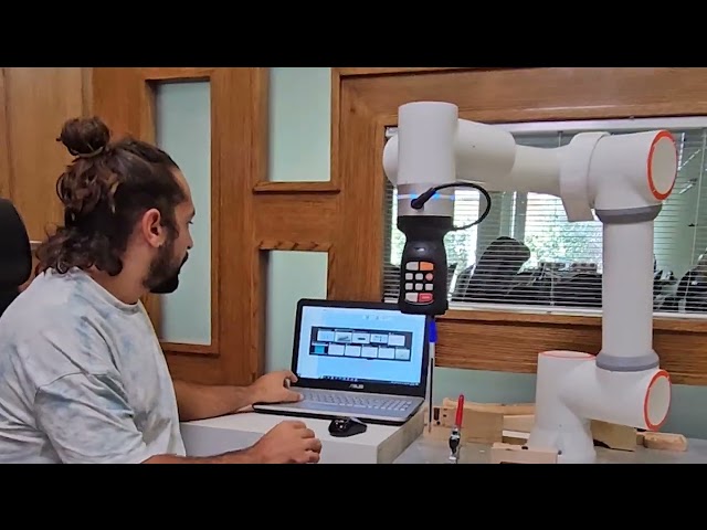 Using PowerMill & SurfCAM to Generate Fairino Robot G-Code. WhatsApp: +4915203751618