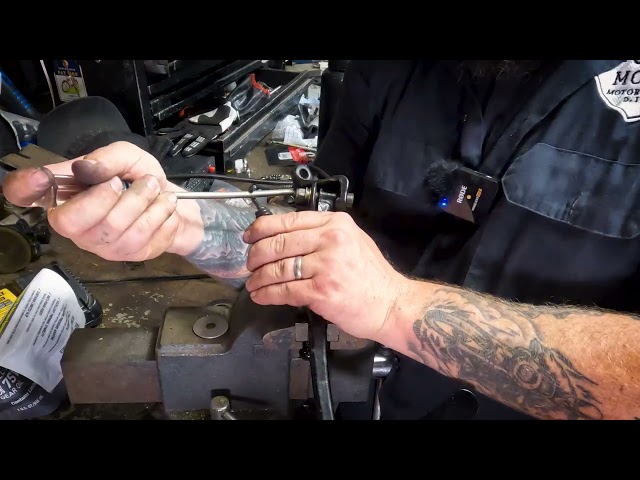 Remove & Reinstal Jiffy stand and spring on an M8 Softail