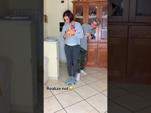 Calm GIRL LOL sorry 🤮😂😂#trend#magic #tutorial #backstage #creative#shorts
