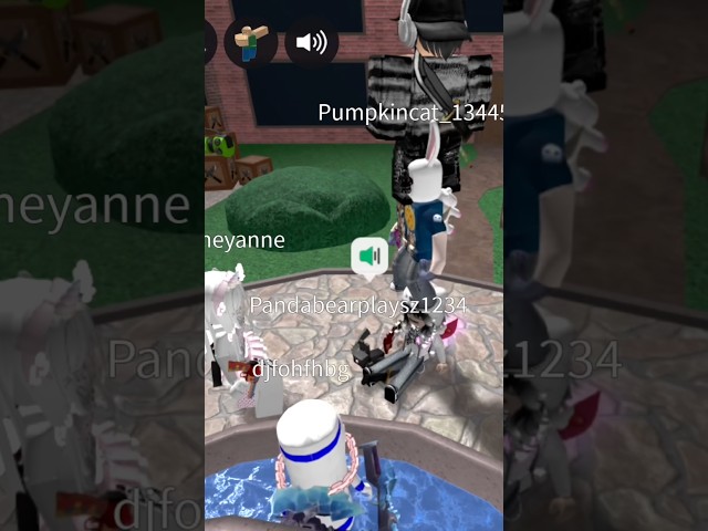 She sings so good! :00 #mm2 #clip #roblox