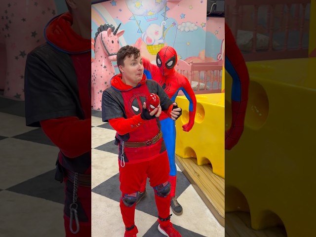 Deadpool got scared of Spider-Man 😂 #spiderman