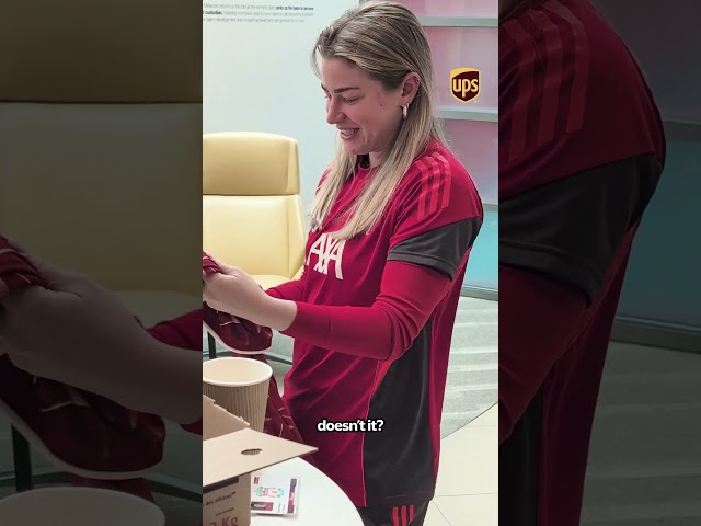 Unboxing the new home shirt with @UPS  📦