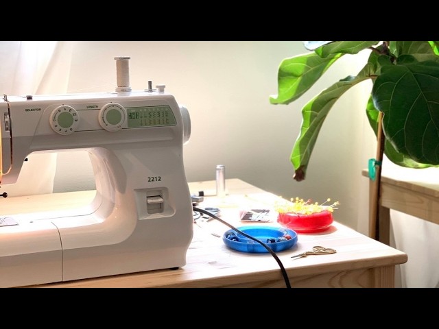 How to Thread a Sewing Machine: a Step-by-Step Guide for Beginners