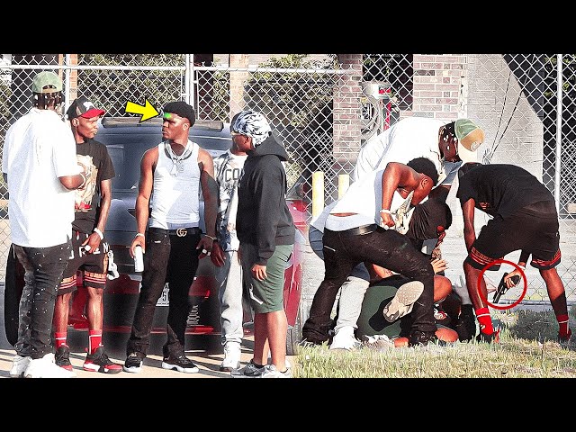 Pointing Green Beams At Thugs Prank GONE VERY WRONG!
