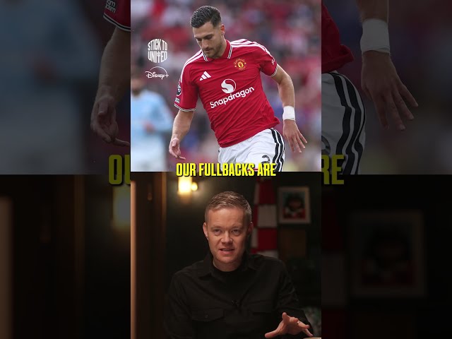 "Name me a Premier League team with worse full backs than Man United!" 🫣