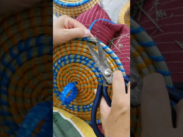 Step-by-Step Coiled Pine Needle Basket Edge Finishing Tutorial