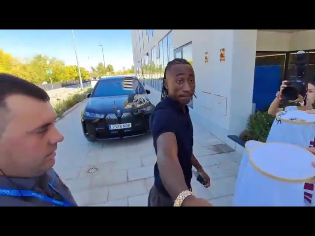 L'arrivée de Yan Diomande 🇨🇮 au Real Madrid (Bernabéu)