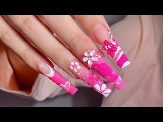 Adorable & Easy Barbie Nail Design Tutorial - Best Barbie Nail Tutorial #barbie #barbienails