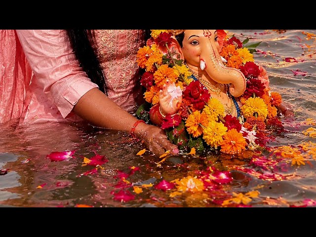 Mud and Story लाइव है!