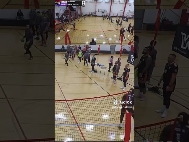 And you threw at him why? #dodgeball #twitch #sports #highlights #catch #hit
