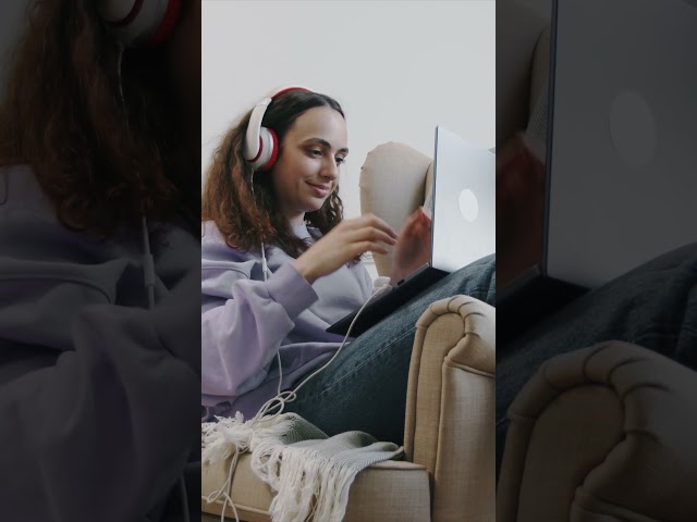 What is "Vibe Coding"? 🤖 (Build Apps Without Code!)