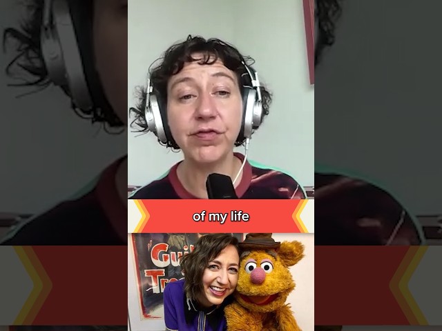 Kristen Schaal on working with The Muppets! 💚 #kristenschaal #themuppets #fozziebear #kermitthefrog