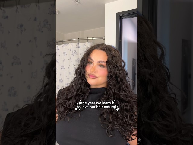 one wash day at a time⭐️➰ #washday #hairtok #curlyhairroutine #curlsroutine
