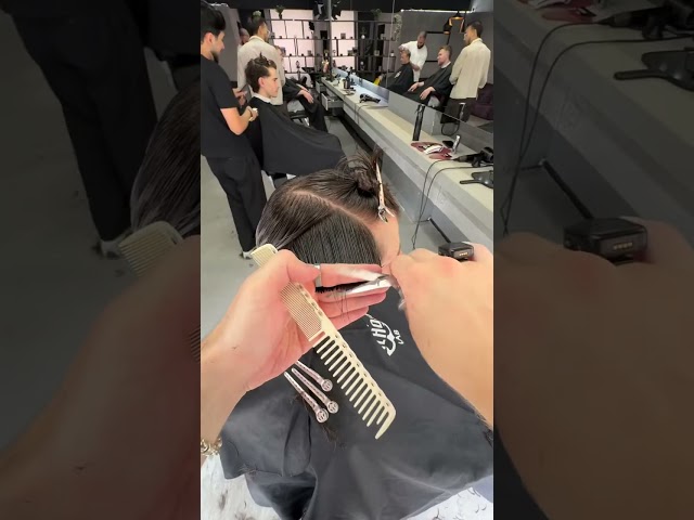 Freehand Short Flow Haircut POV with Crisp #barber #clipper #lineup