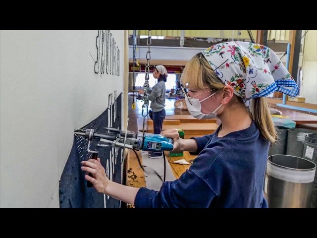 How Japanese Women Artisans Handweave $45,000 Carpets Used by Japan’s Imperial Family