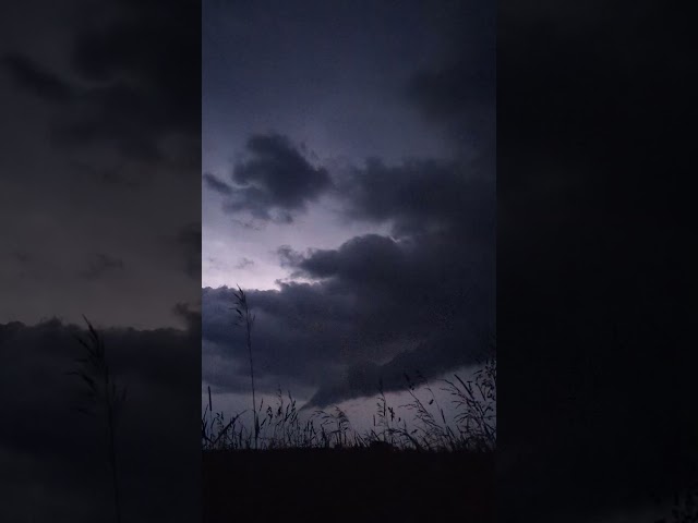 The sky was angry that day!  #lighting #nature #sky