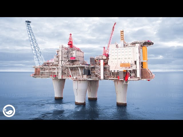 Work on Giant Offshore Rigs, This is the Highest Paying Jobs on Offshore oil Rigs & What they do