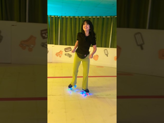 Guess what song I was actually skating to 😜 new skate rink! 💚🛼