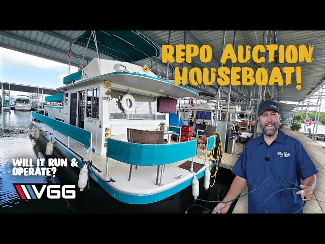 ABANDONED REPO AUCTION Houseboat! Will It RUN After Decades?