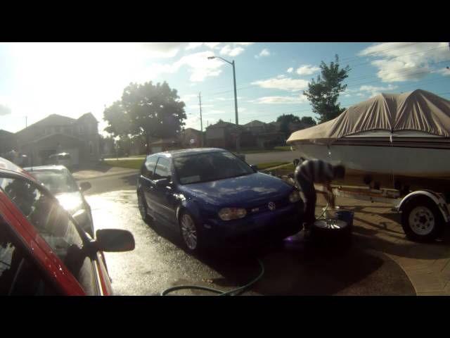 Washing the R32 for Vagkraft 2012