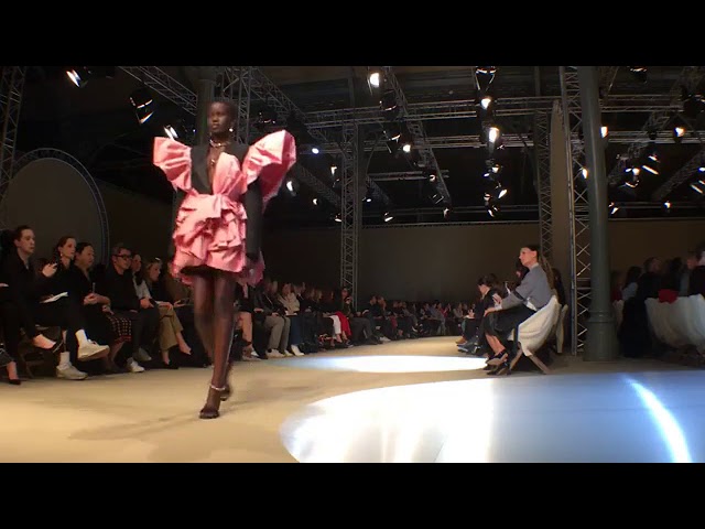 Alexander McQueen Spring Summer 2018 Fashion Show in Paris