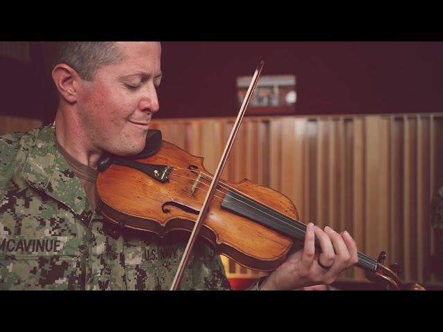 Claro Que Si! | U.S. Navy Band