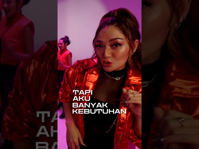 Lirik video #AkuButuhPerawatan sudah tayang nih, yakin gak mau nyanyi bareng neng? #SitiBadriah