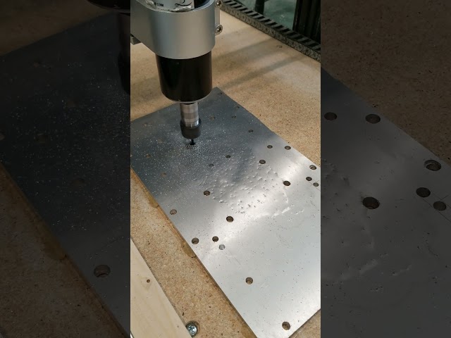 Cutting metal with my Arduino CNC Router #woodworking #lifeisbutadream #cnc