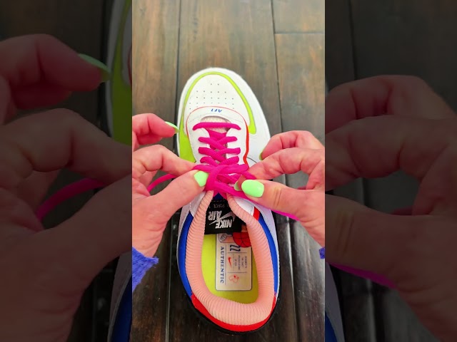Easy way to teach how to tie shoes #shoes #sneakers #laces