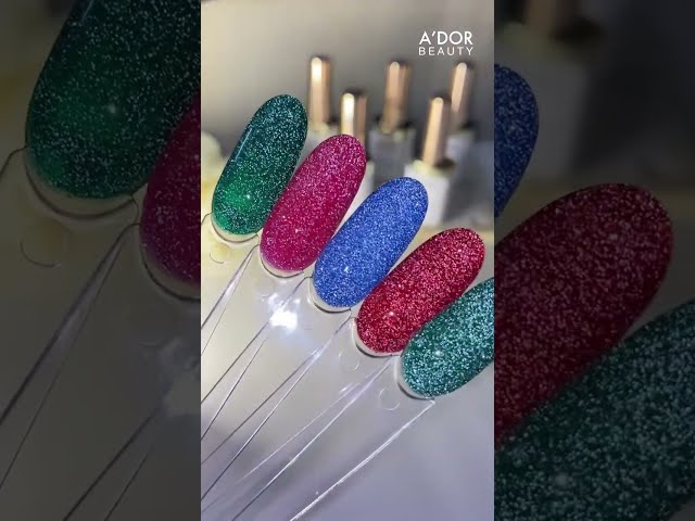 FLASHY GEL COLOR SWATCH💅🏻✨ Shine like 24 Karat gold this festive season! ✨